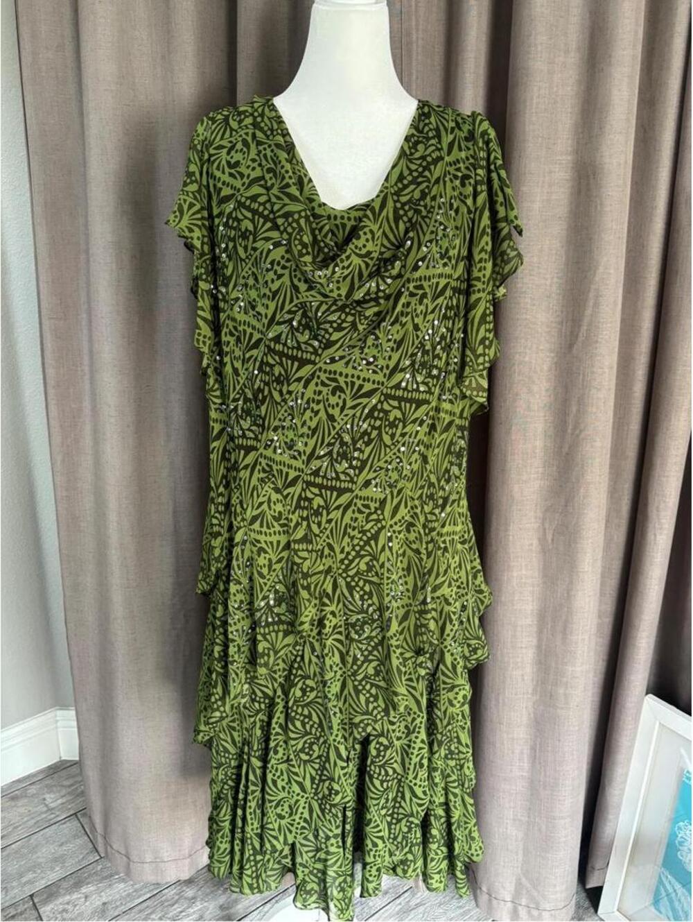 Vintage Y2K Robbie Bee Sequin Handkerchief Dress 22W